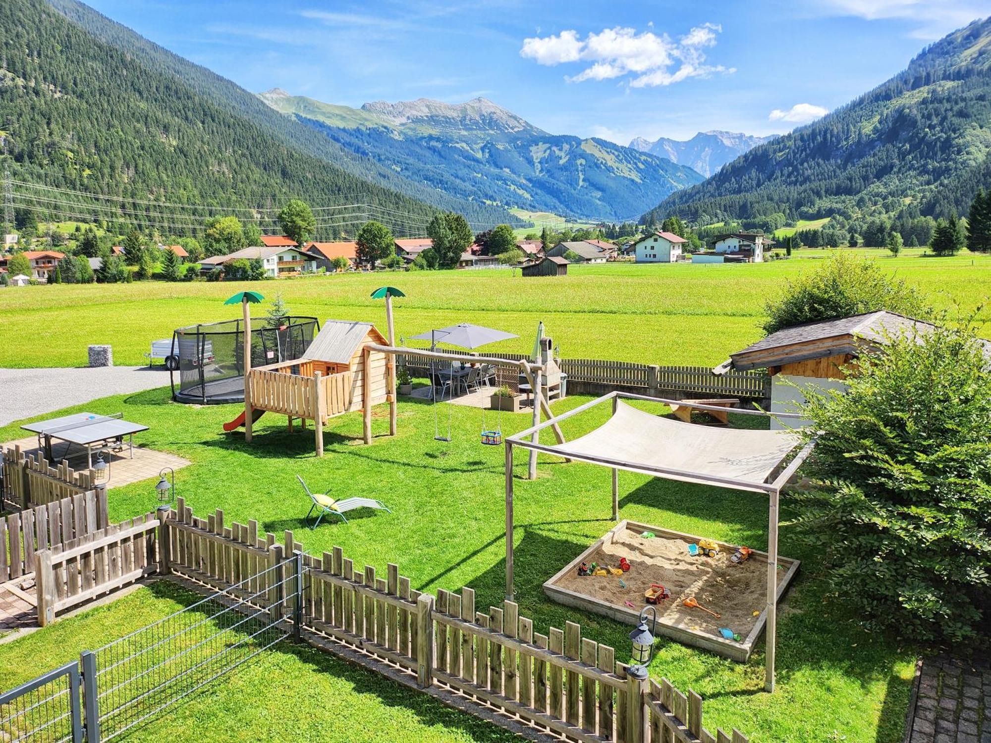 Luxury Chalets Wiesenruh Bichlbach Bagian luar foto