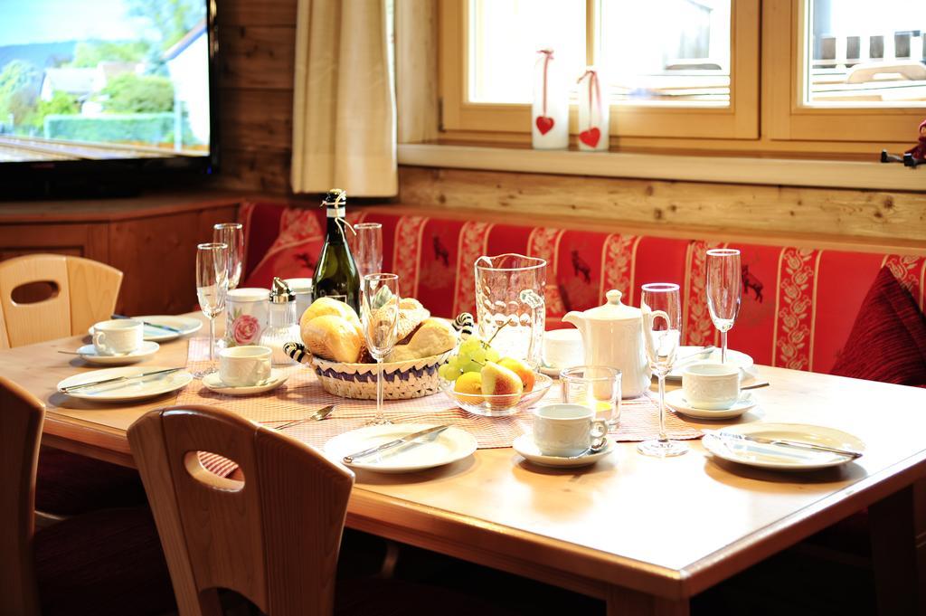 Luxury Chalets Wiesenruh Bichlbach Bagian luar foto