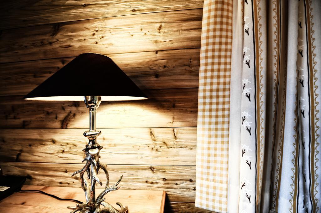 Luxury Chalets Wiesenruh Bichlbach Bagian luar foto