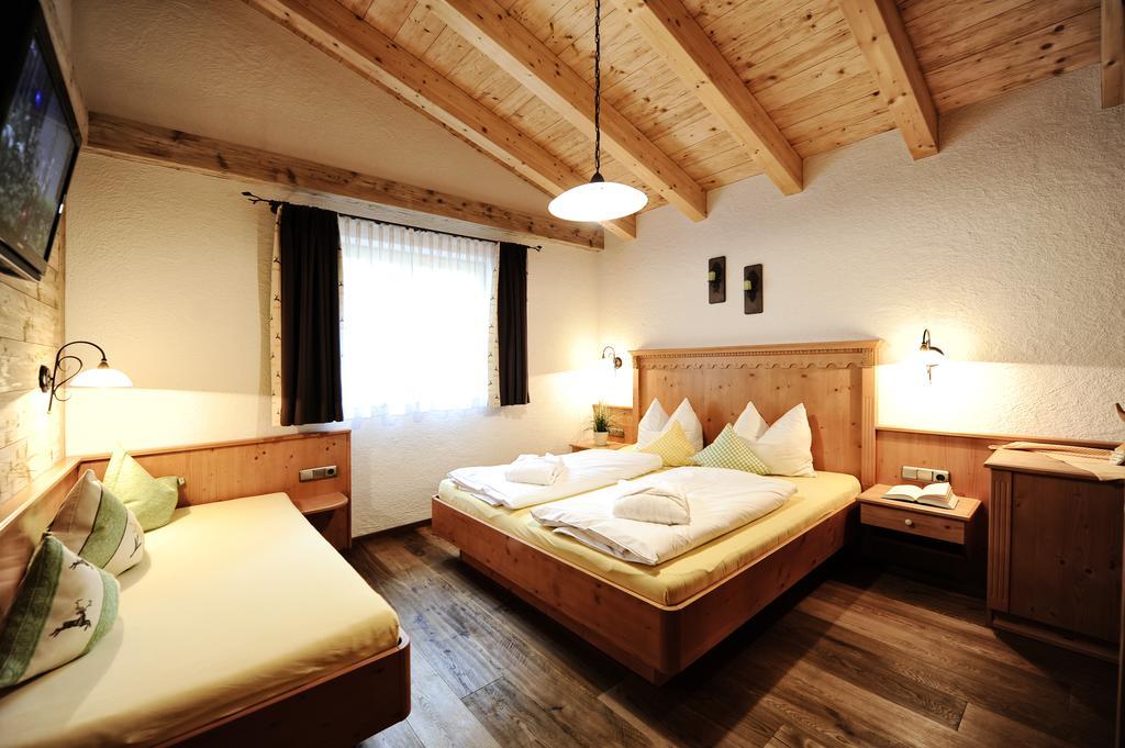 Luxury Chalets Wiesenruh Bichlbach Bagian luar foto