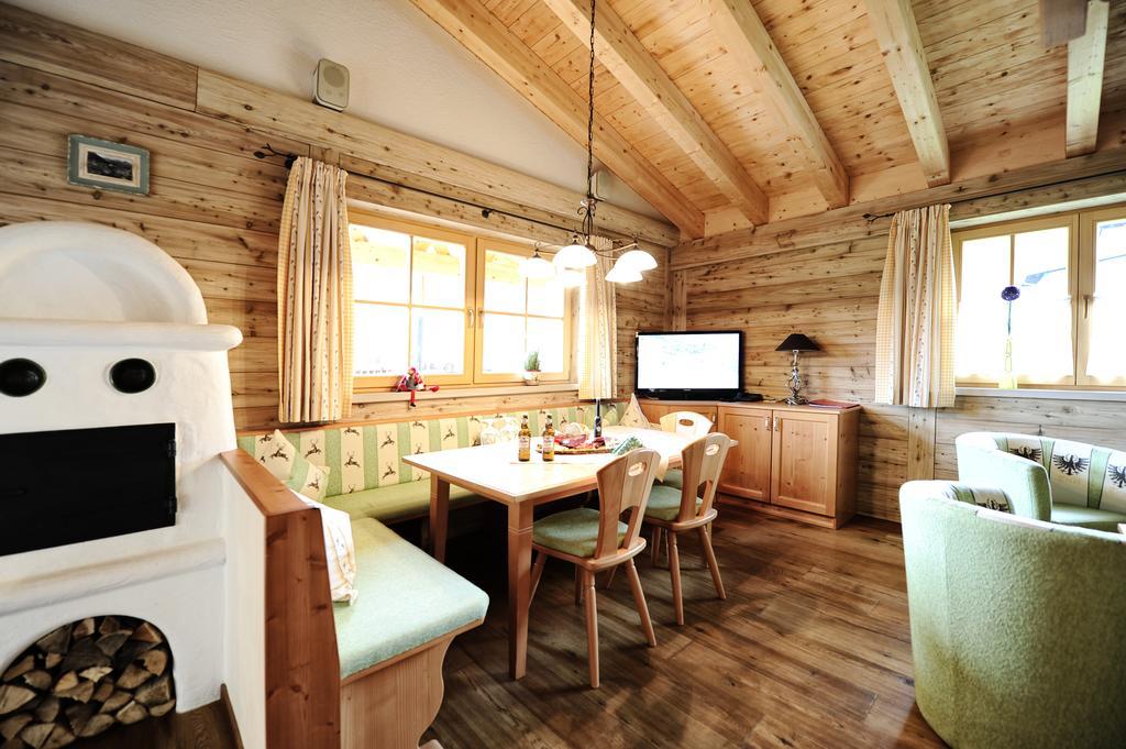 Luxury Chalets Wiesenruh Bichlbach Bagian luar foto
